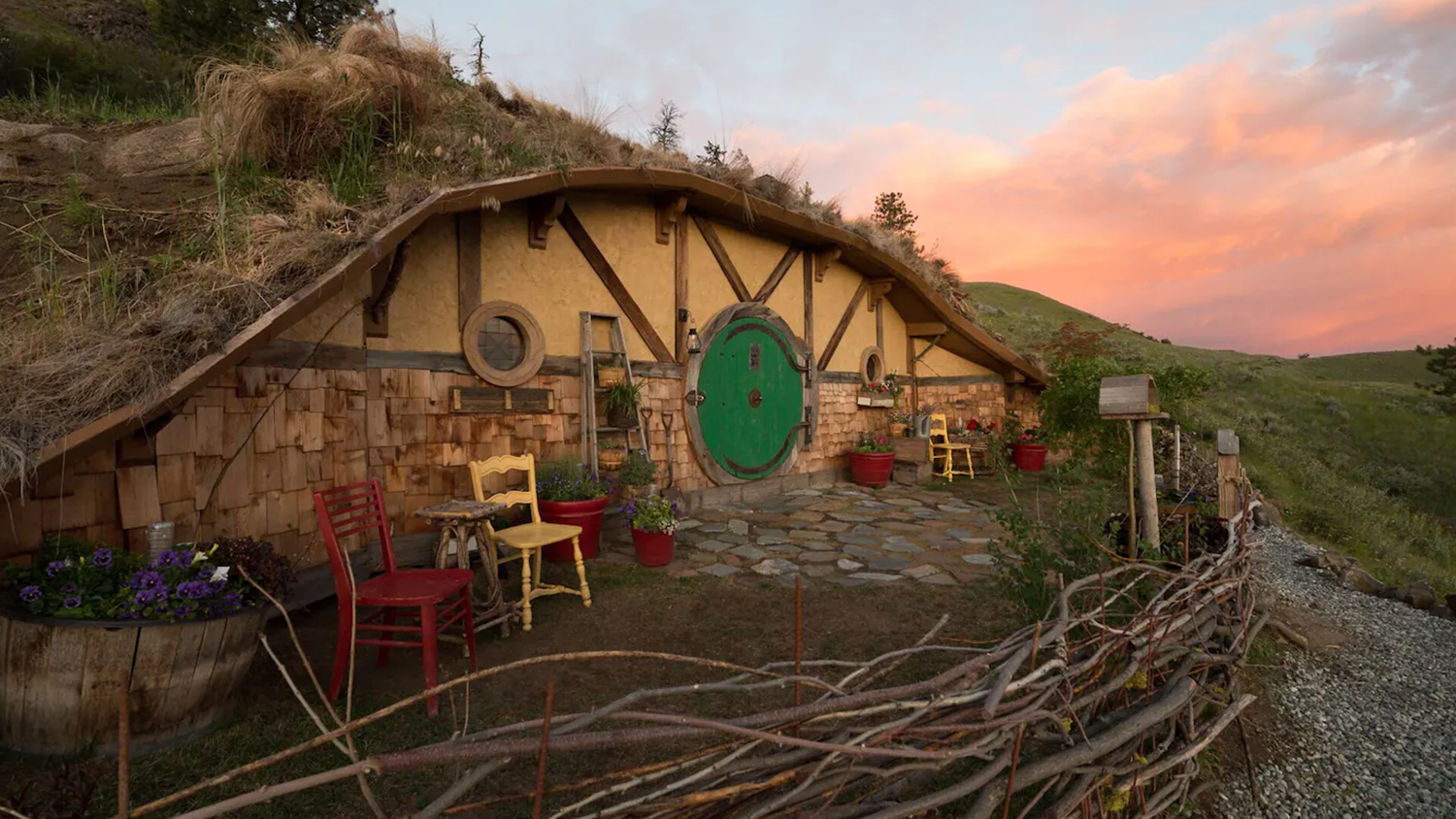 Hobbit House, Washington, United States