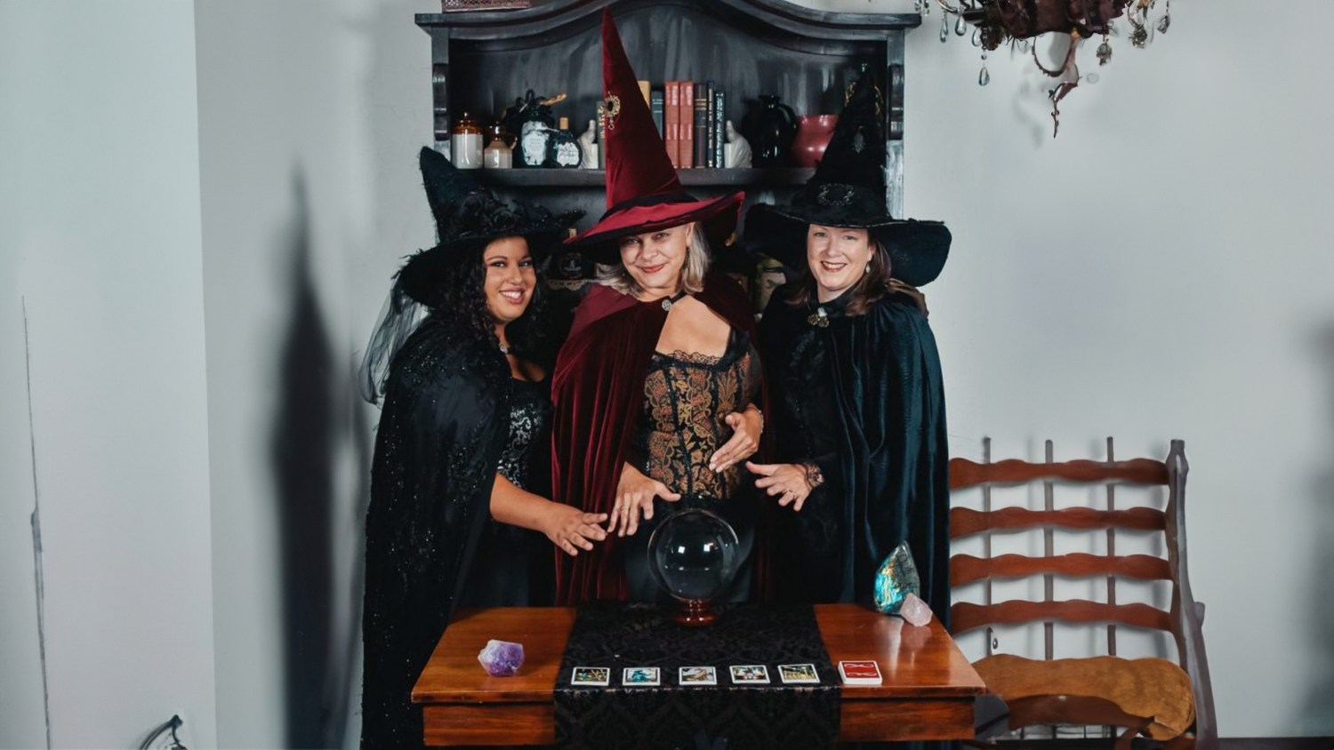 Tarot Card Reading at The Witchery. (Photo: Salem Office of Tourism & Cultural Affairs, Inc)