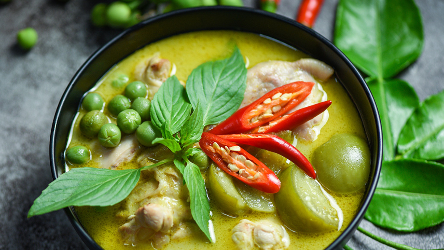 Gaeng Keow Wan (Green Curry)