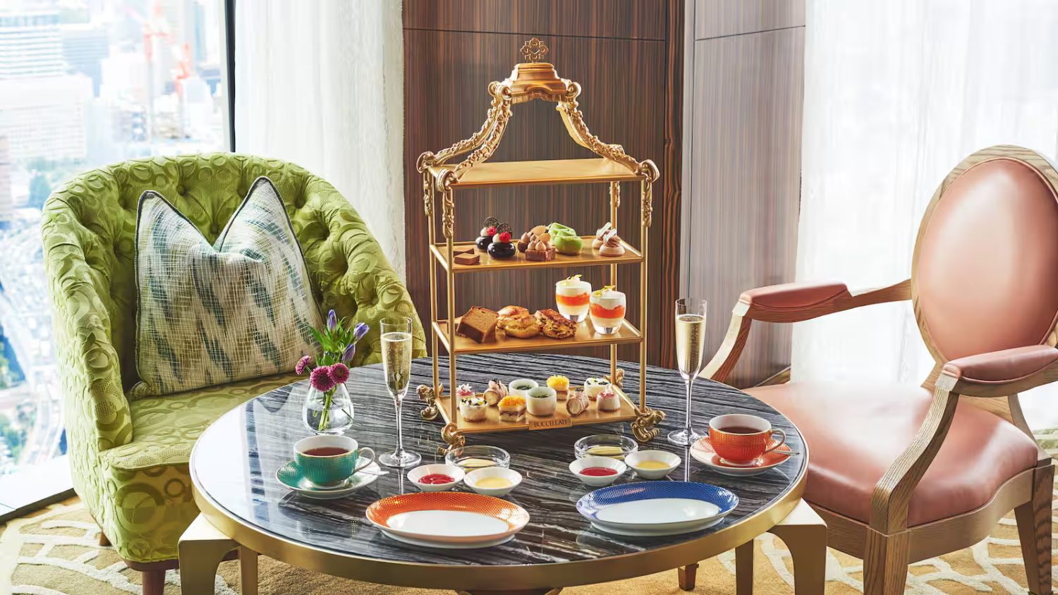 Limited-edition Buccellati Afternoon Tea at Oriental Lounge at the Mandarin Oriental, Tokyo.