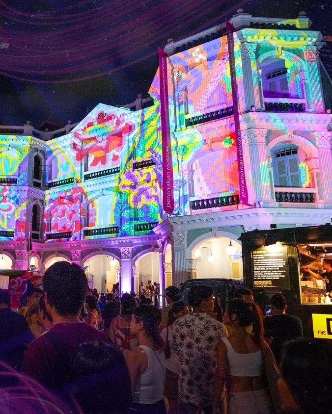 Night light installations at Singapore Night Festival.