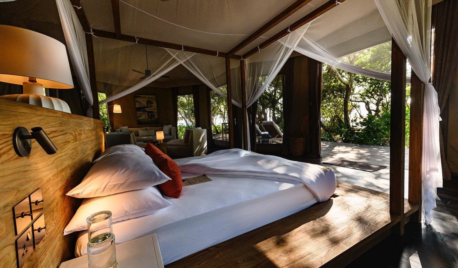 Luxury eco-lodge We Ale Island Resort