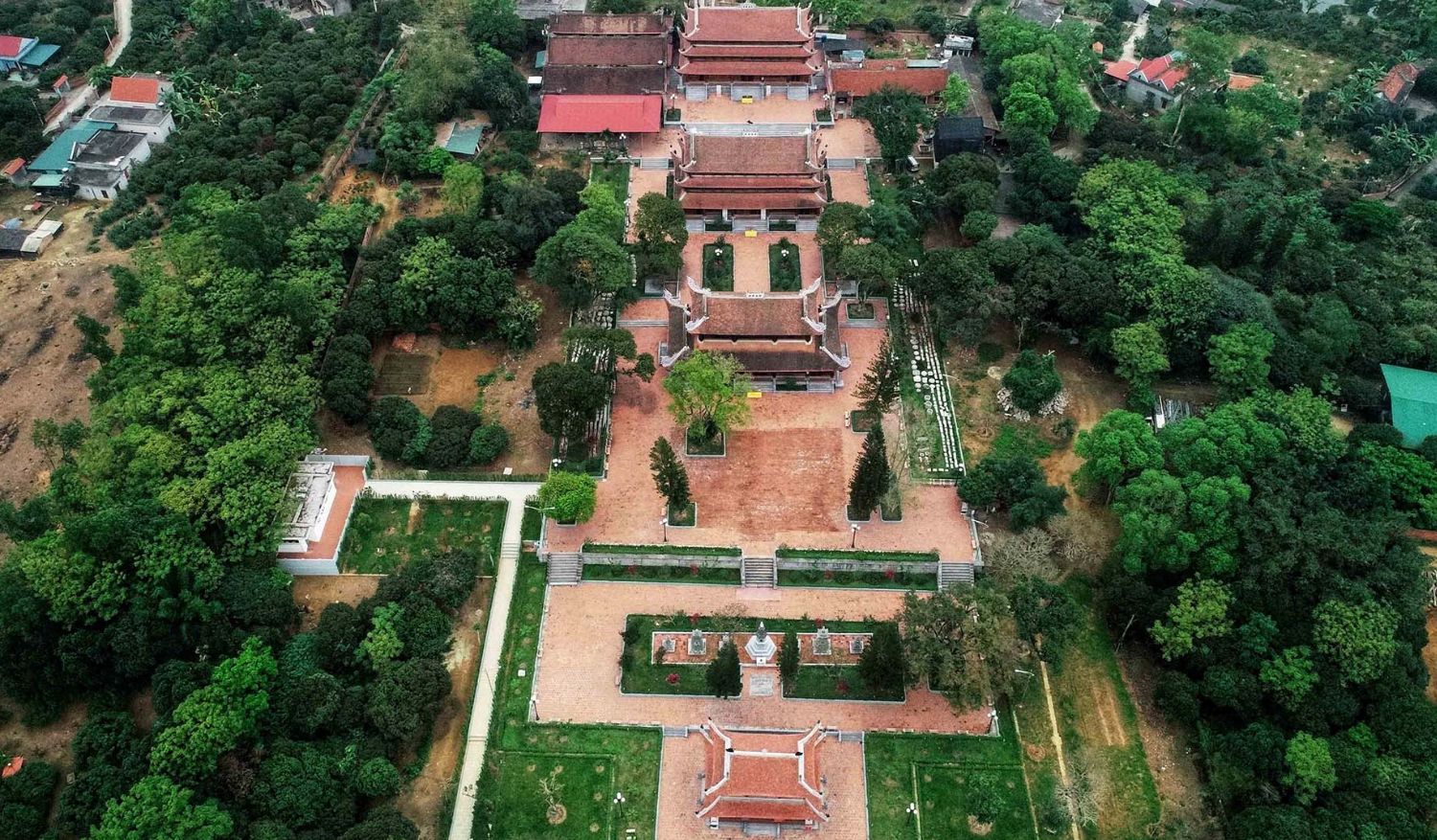 Yen Tu, Vinh Nghiem, Con Son, Kiep Bac Complex, Vietnam.