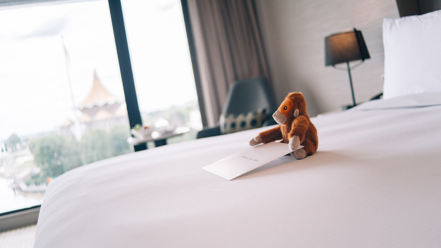 The standard King Deluxe Riverview room.